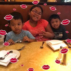 Meet your Posher, E tum